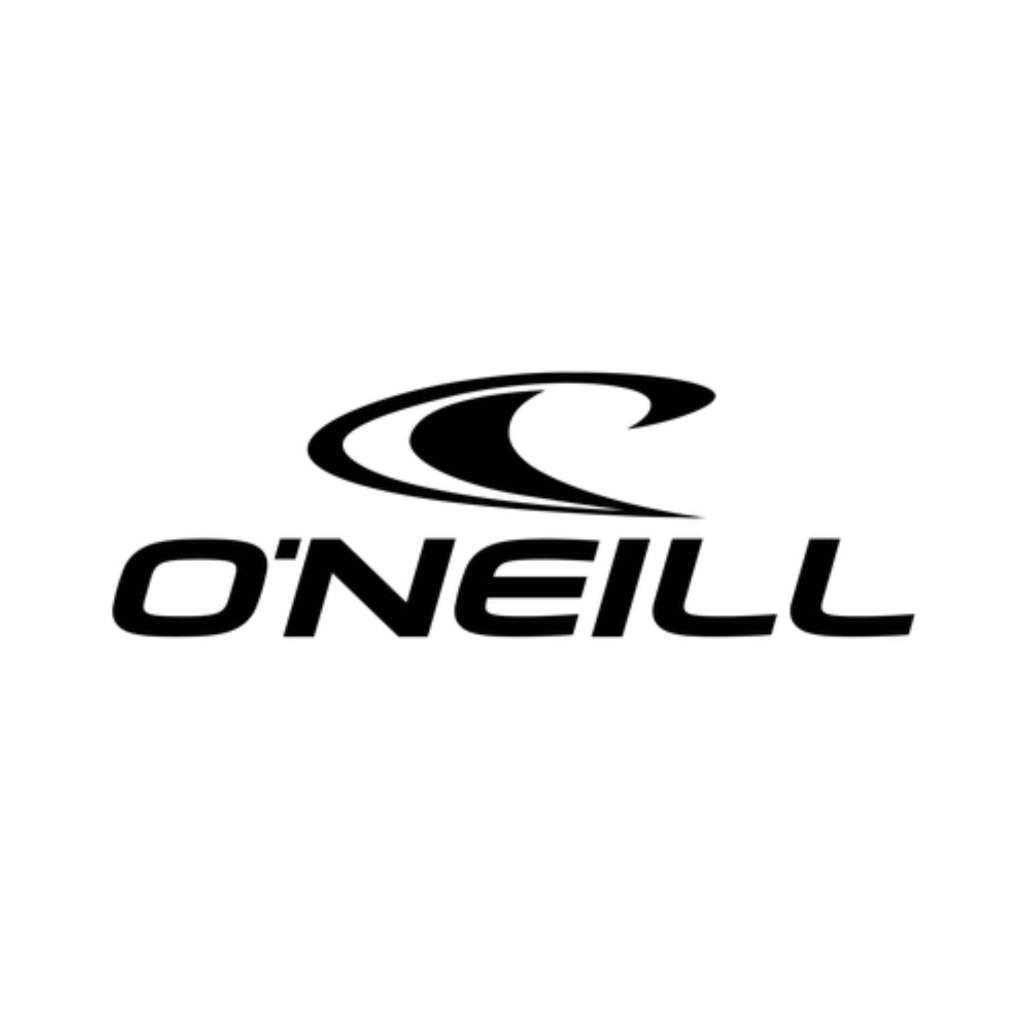 Das ONeill Logo zeigt den Markennamen in fetter schwarzer Schrift mit einer stilisierten Welle über auf weißem Hintergrund
